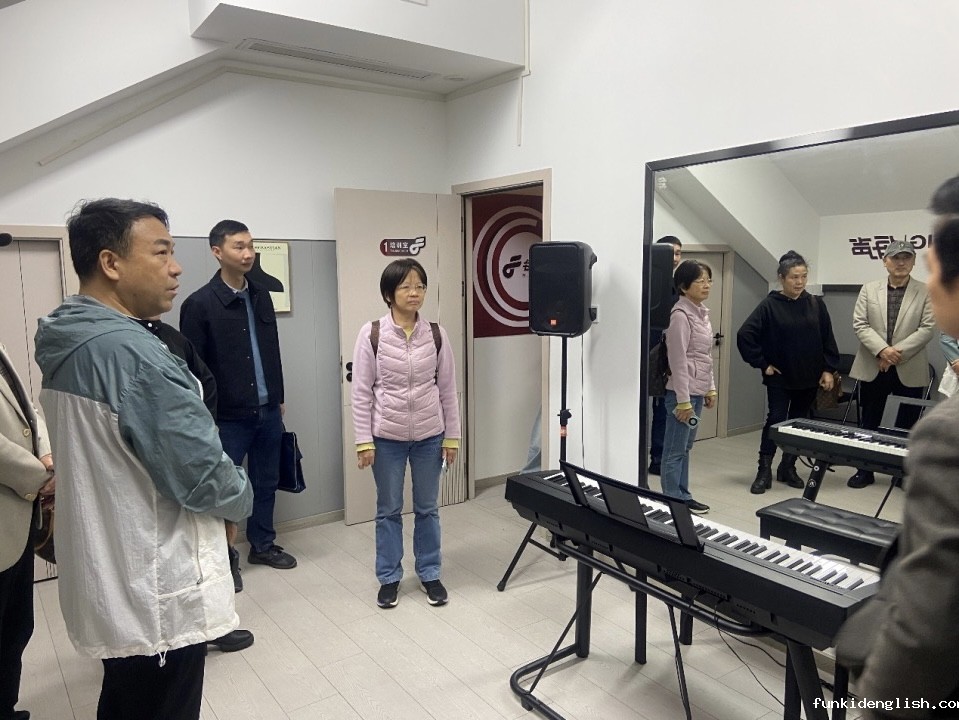 f85cbe896f58c1a494ce027be950b13f.jpg 52741705036194_.pic.jpg