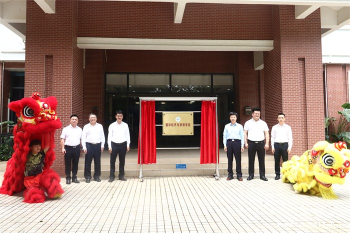 f8b92d291e7e97a65d61a8e117e15594.jpg 0Z6A6320.jpg