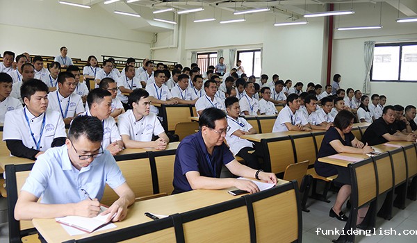 e7f259416e85f48467556fe36cea40b1.jpg 认真聆听.JPG