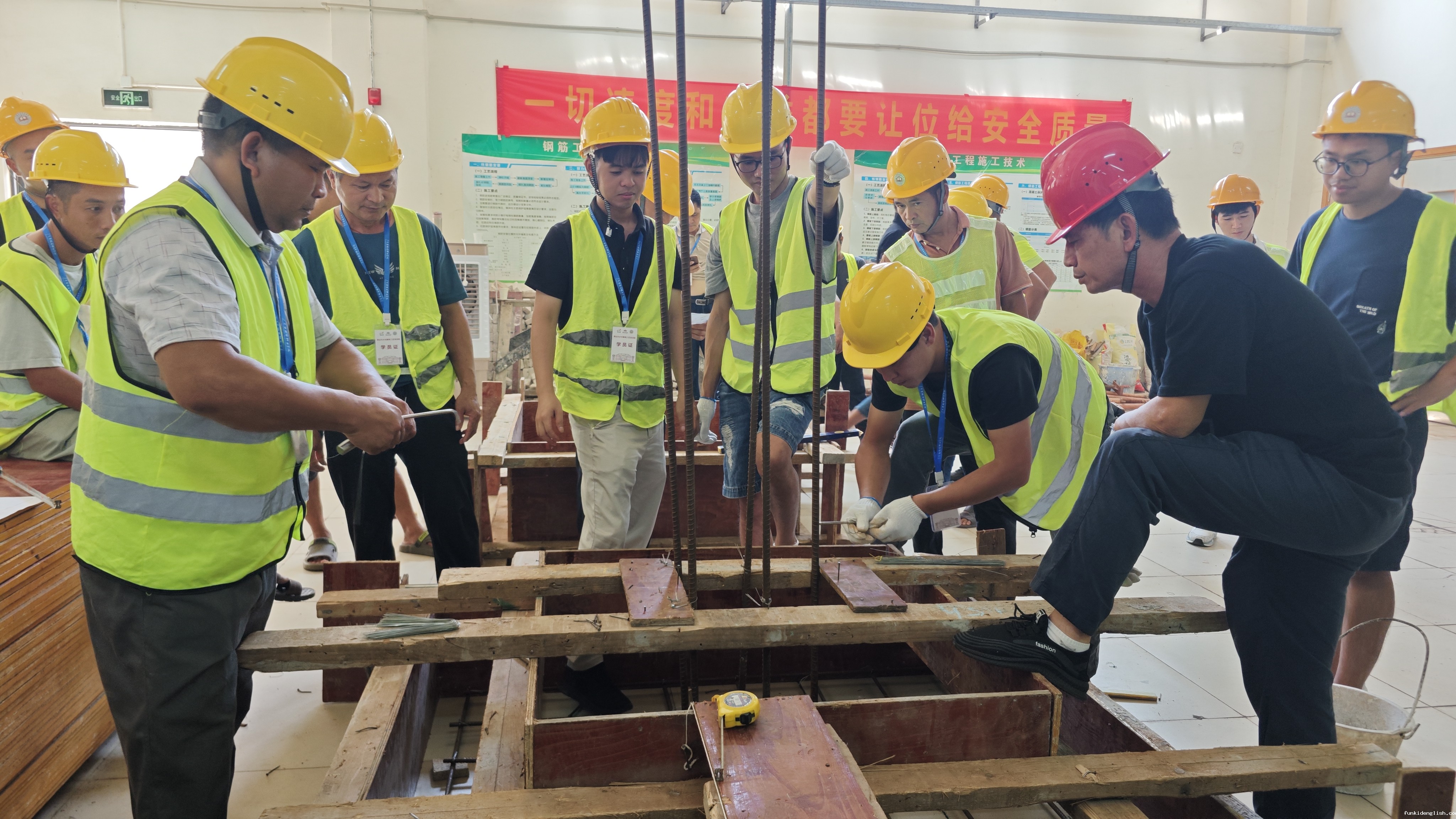 0ef3ead360e15c3c16f30afb69902d65.jpg 0ef3ead360e15c3c16f30afb69902d65.jpg