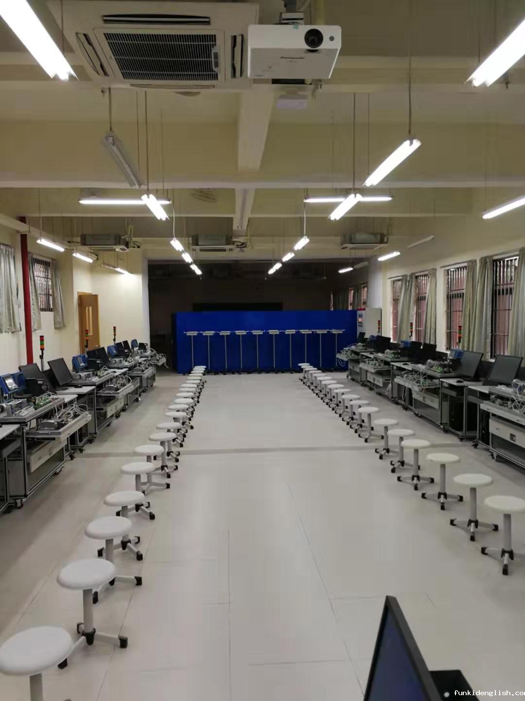 307966fde5e7cbb8eb1b227e2537fb7e.jpg 13990ec5d5205cca840dcb209eb1727.jpg