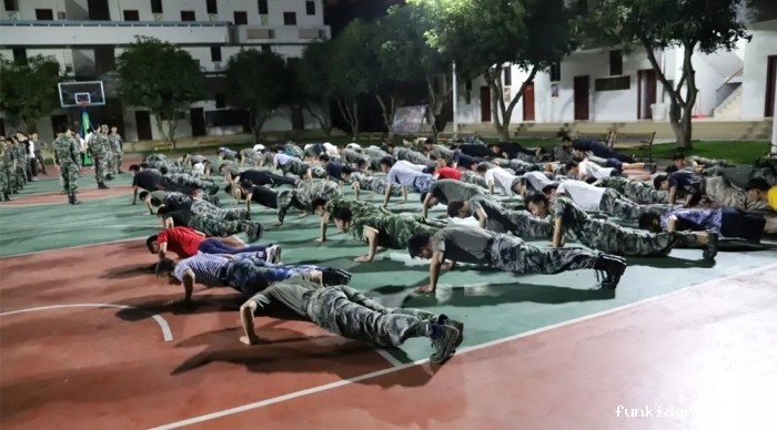 7cbfeae79d47a0933cea2d49023a00d6.jpg 121333_副本.jpg