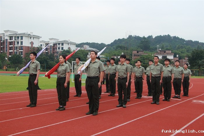 752900f0f019c421bd103e73148f9813.jpg 升旗仪式 1_副本.jpg