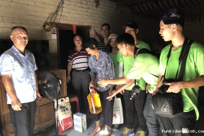 12e7ad0dbc34bea6fa5a72fb73b36174.jpg 微信图片_20190716233455_副本.jpg