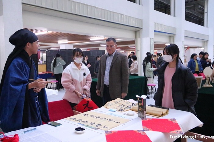 37ff865d560ab0988b4e355aa5424f9c.jpg 0Z6A9882.JPG